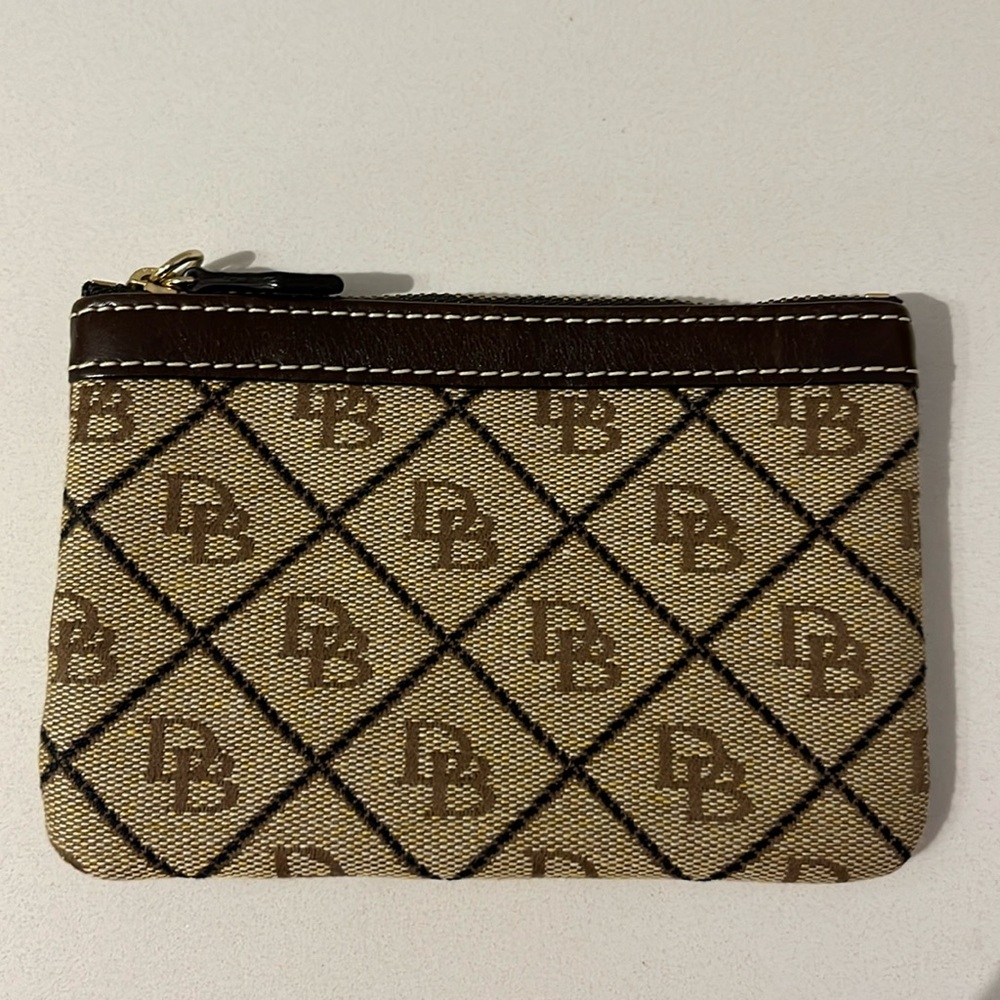 Dooney and bourke coin pouch